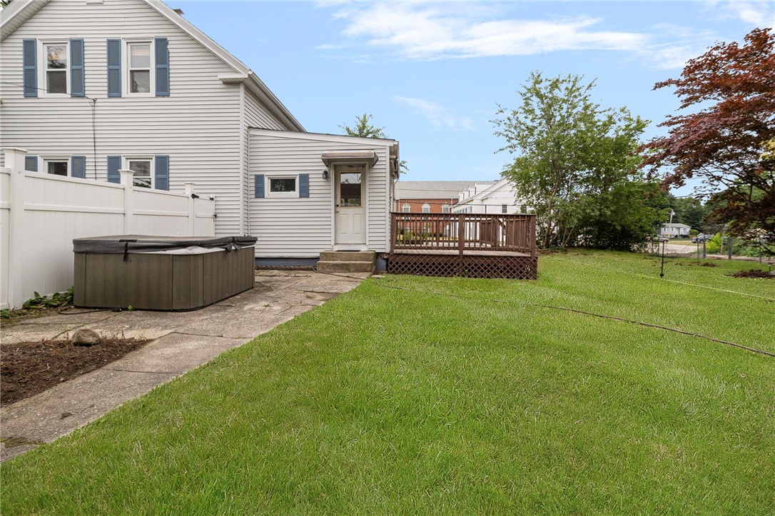 785 Main Avenue Warwick, RI 02886 - Photo 2 of 47