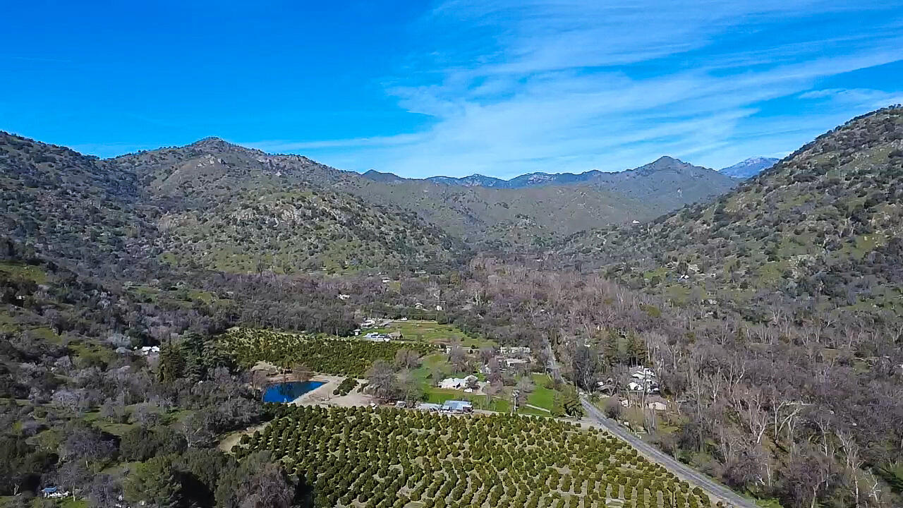 43329 North Fork Drive Three Rivers, CA 93271 - Photo 9 of 32 30