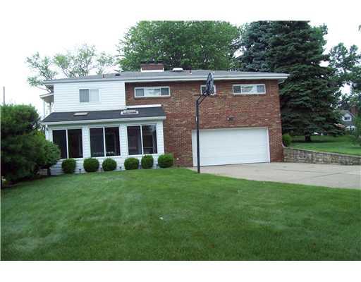 311 Rockfield Road Pittsburgh, PA 15243 - Photo 3 of 4 Exterior Back.