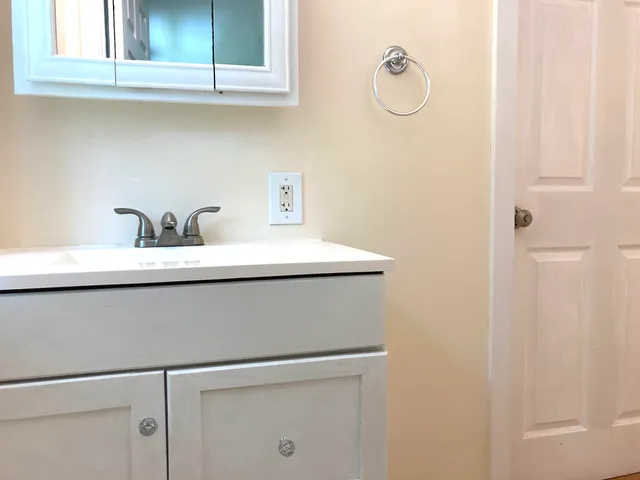 $3,700 | 23 Richard Road, Rye, NH 03870