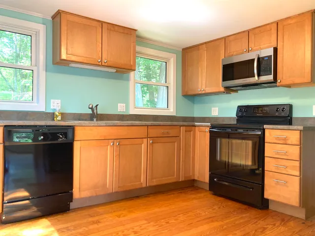 $3,700 | 23 Richard Road, Rye, NH 03870