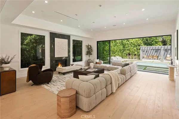 $5,295,000 | 11835 Kling Street, Valley Village, CA 91607