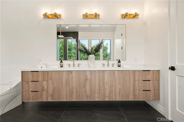 $5,295,000 | 11835 Kling Street, Valley Village, CA 91607