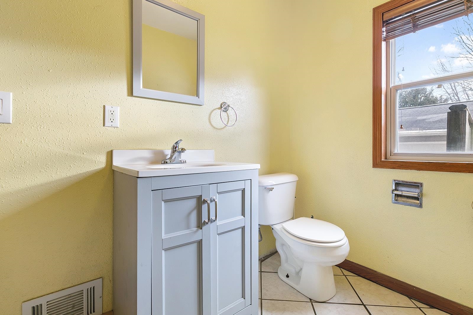 1719 21st Street Two Rivers, WI 54241 - Photo 12 of 35