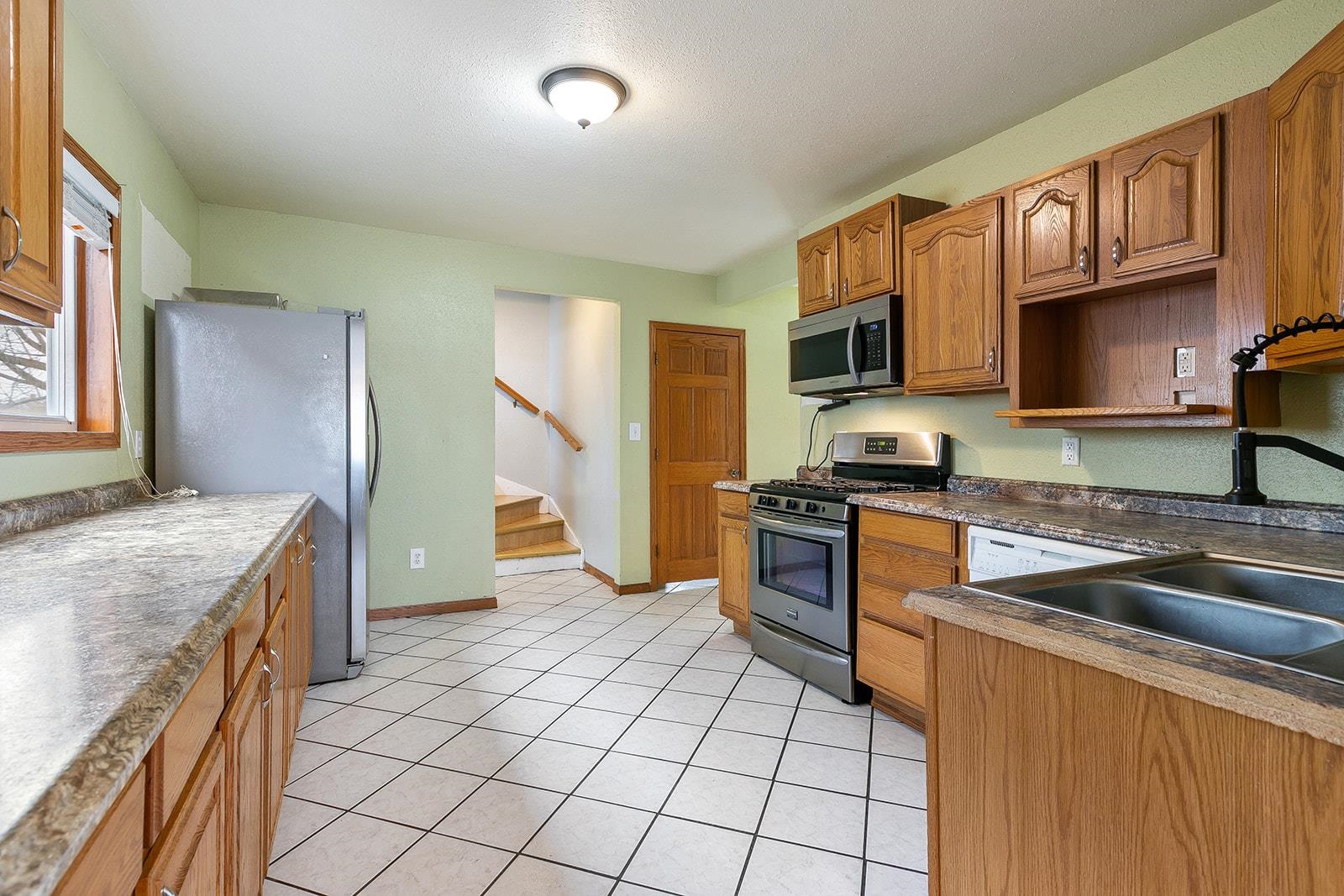 1719 21st Street Two Rivers, WI 54241 - Photo 7 of 35