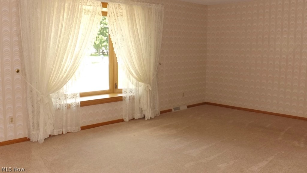 20345 Lunn Road Strongsville, OH 44149 - Photo 3 of 25 Gallery Image 3