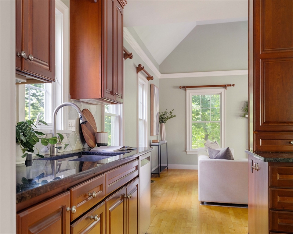 93 Adams Street Lexington, MA 02420 - Photo 3 of 10