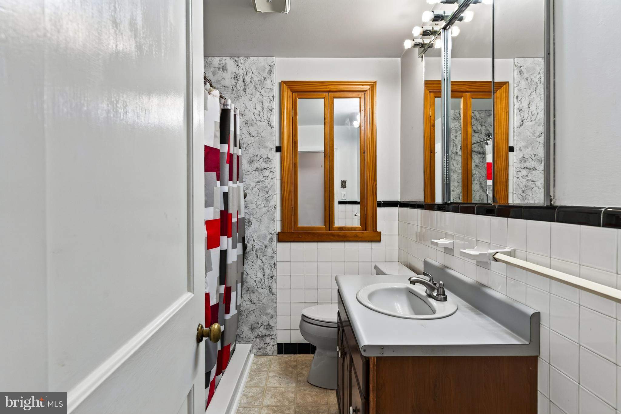 5 Devon Road Wilmington, DE 19809 - Photo 20 of 46 full bathroom