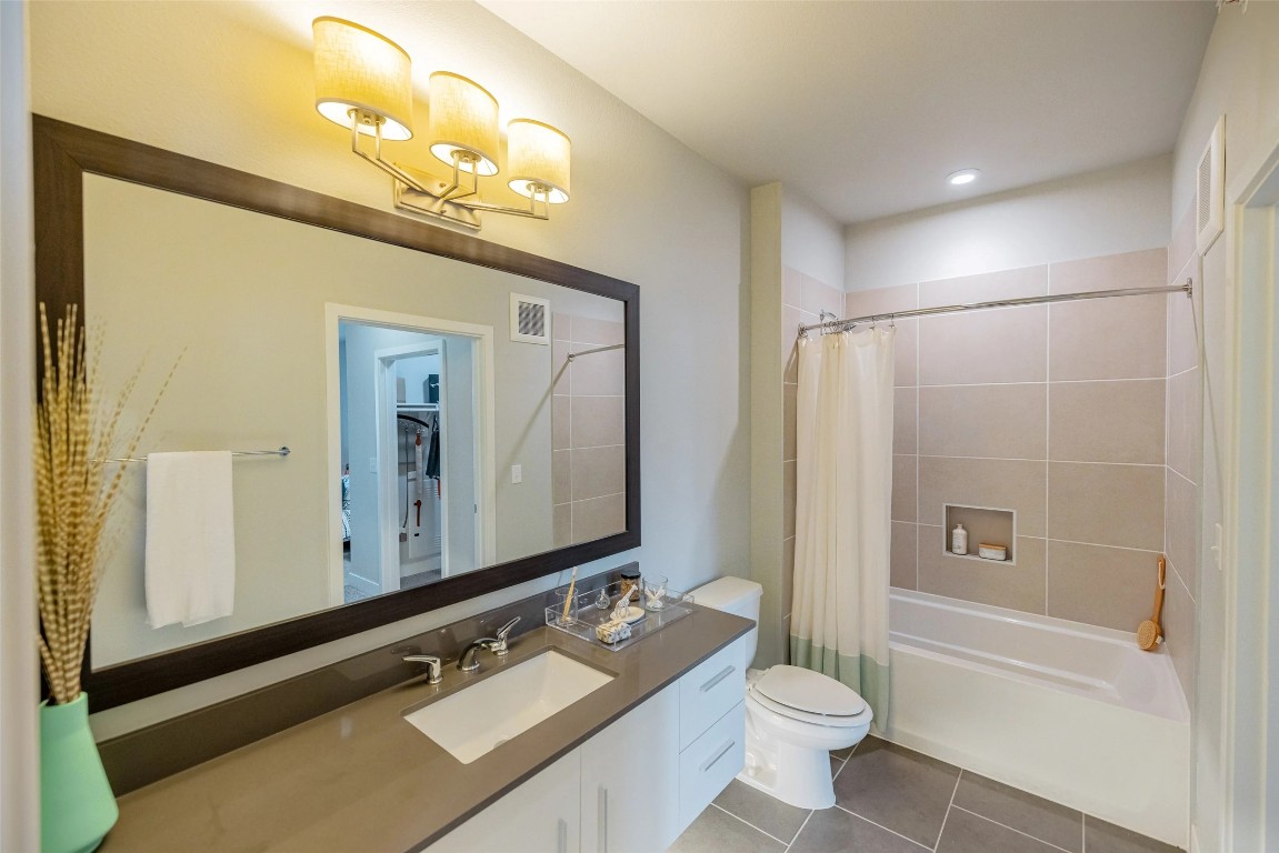 4800 Steiner Ranch Boulevard, Unit 11308 Austin, TX 78732 - Photo 18 of 19 Up to 8 weeks free rent plus reduced deposits!