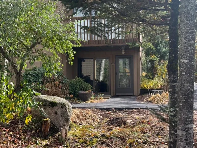 $1,550 | 6 Windsor Hill Way, Waterville Valley, NH 03215