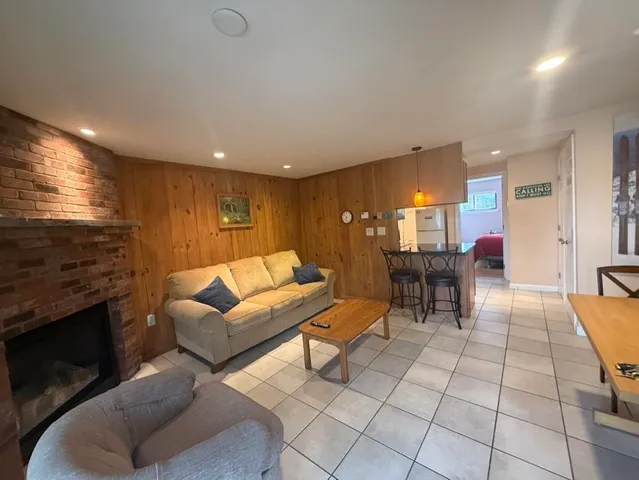 $1,550 | 6 Windsor Hill Way, Waterville Valley, NH 03215