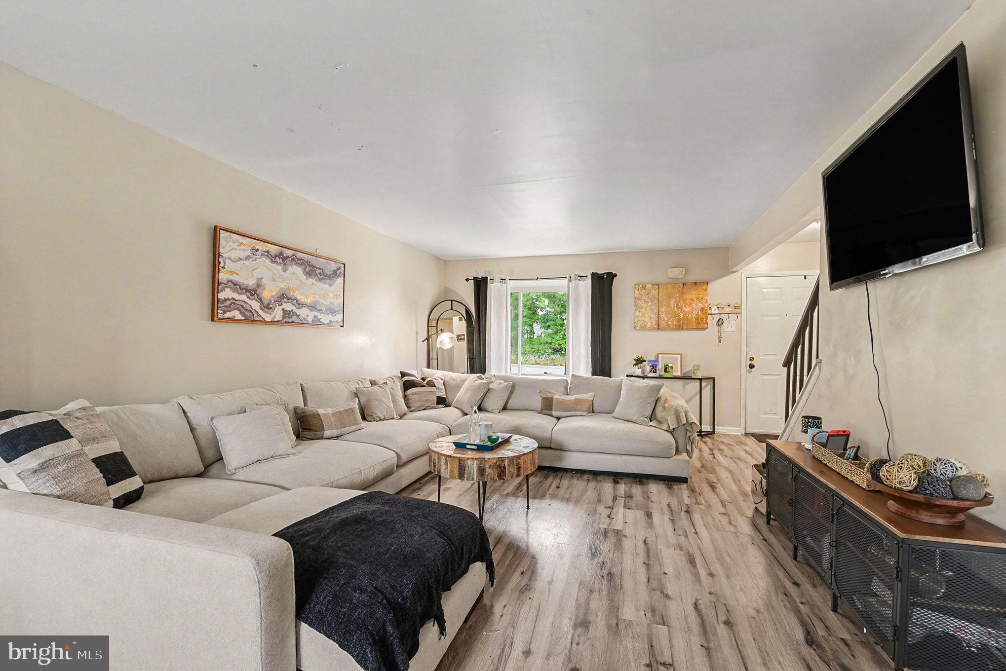 2303 Ionoff Road Harrisburg, PA 17110 - Photo 2 of 29