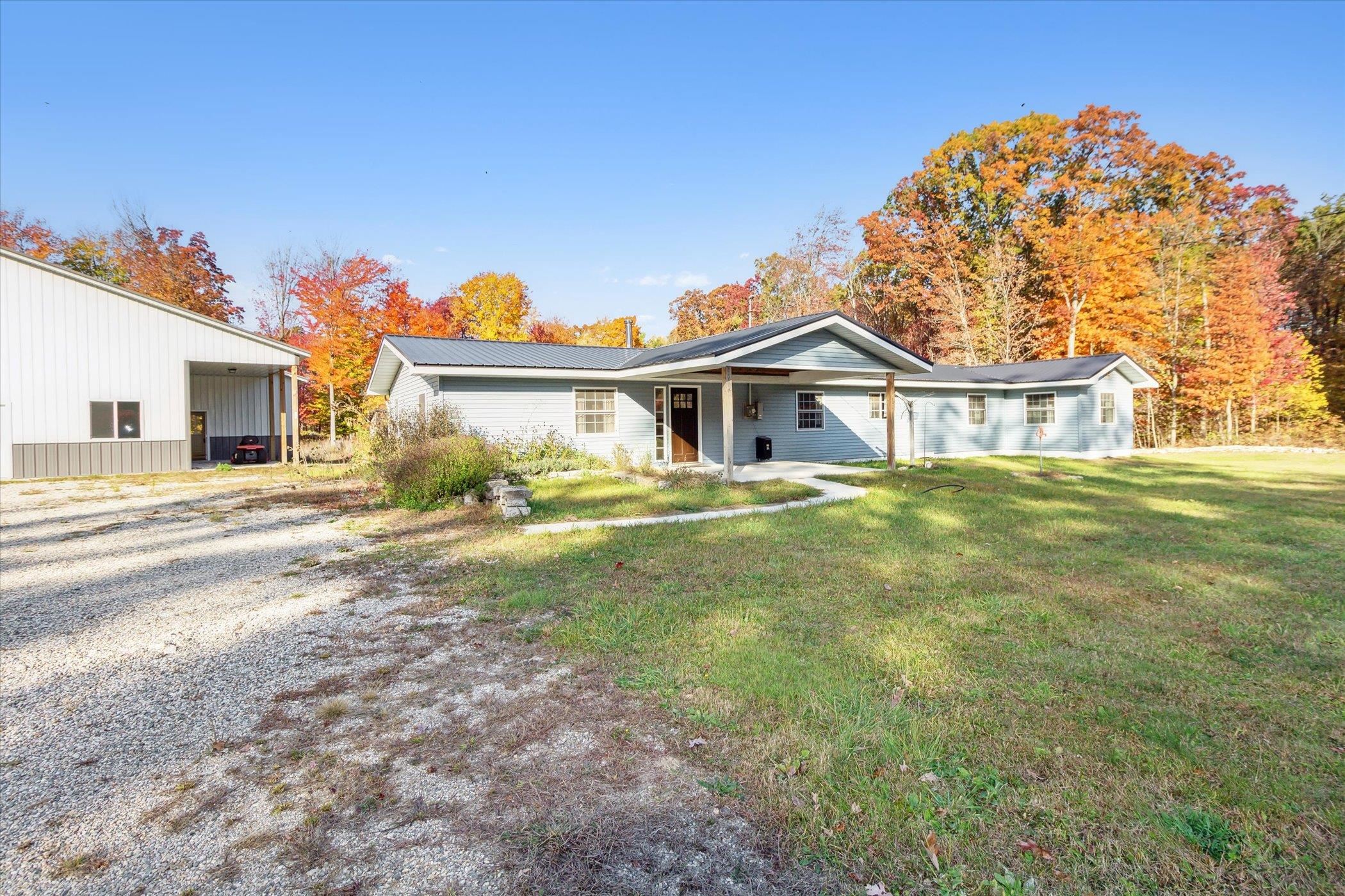7201 North Deja Road Edmore, MI 48829 - Photo 2 of 60