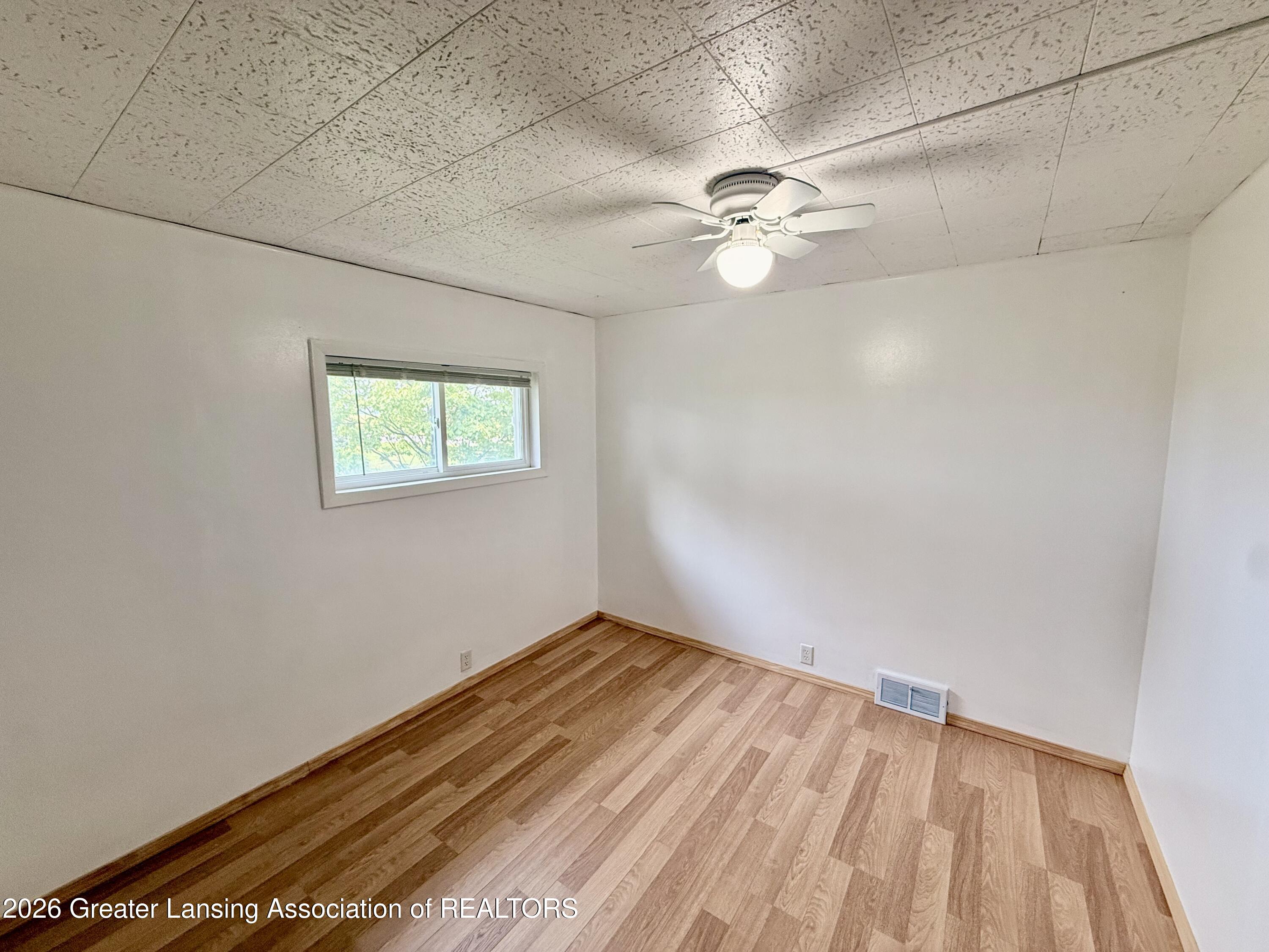 2331 West Cleveland Road Perrinton, MI 48871 - Photo 22 of 49 Second bedroom