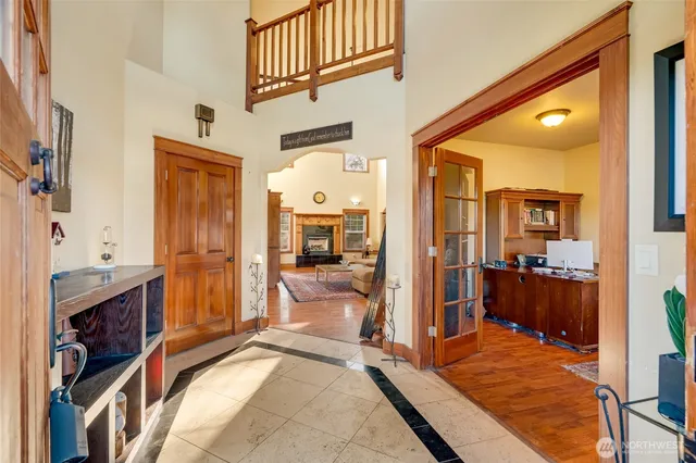 a en suite bathroom with a sink and a mirror