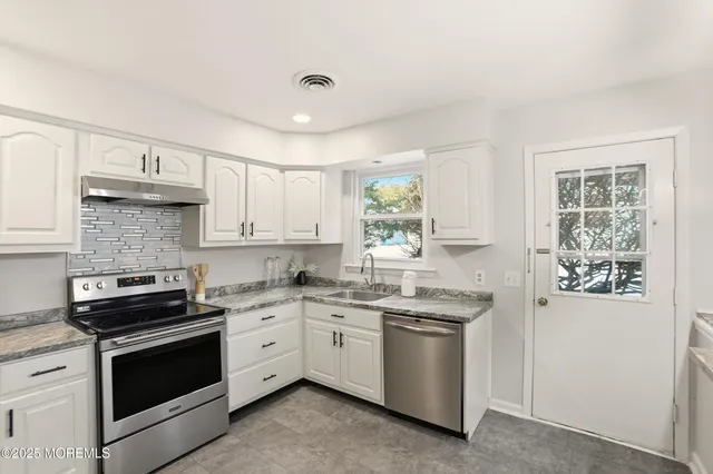 $249,900 | 23 B Portsmouth Street, Whiting, NJ 08759