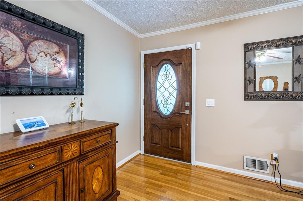 465 Dobbs Road, Unit B Woodstock, GA 30188 - Photo 5 of 40