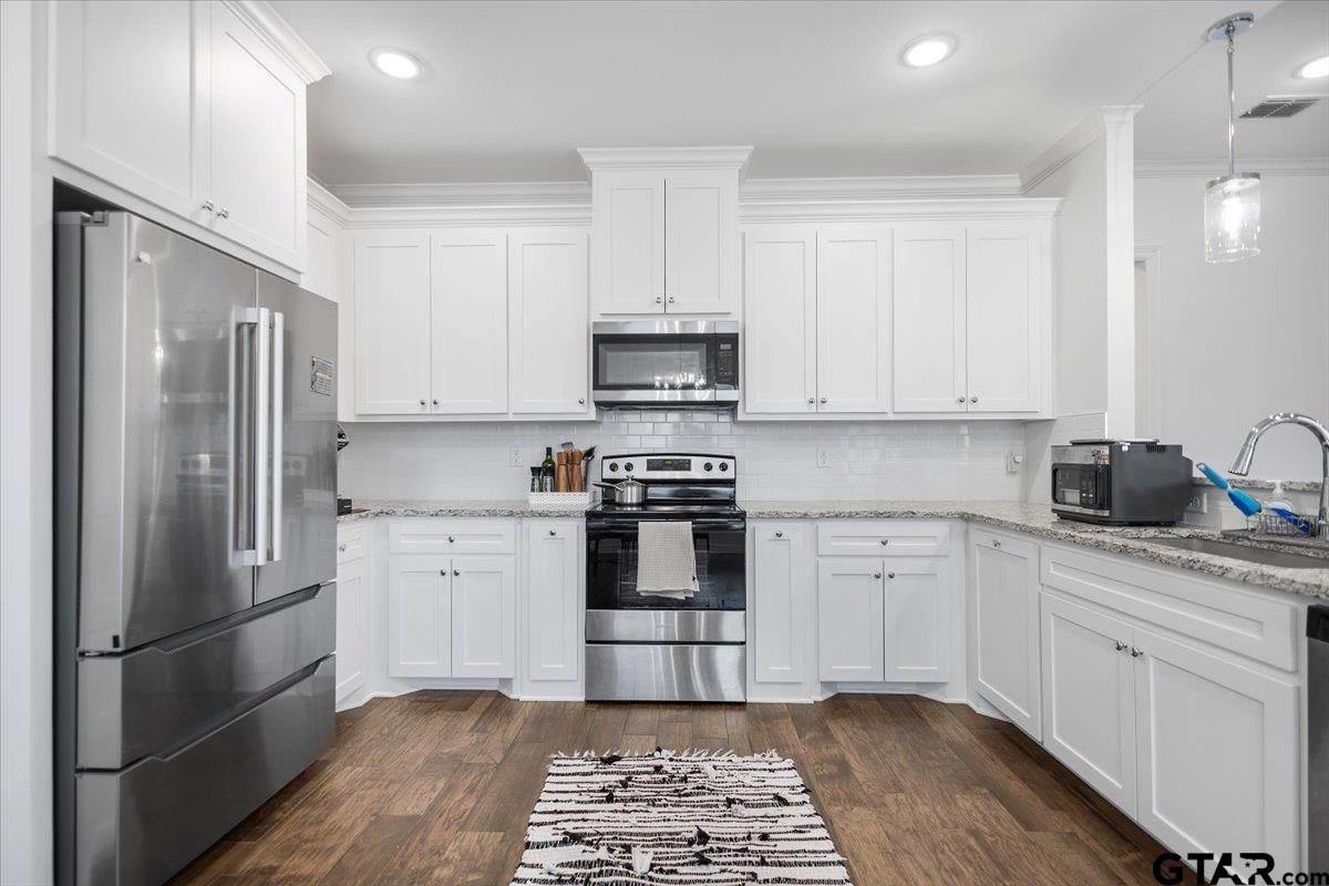 114 Rose Row Lane Winona, TX 75792 - Photo 12 of 32