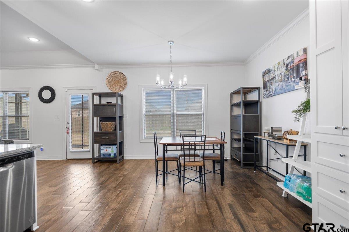 114 Rose Row Lane Winona, TX 75792 - Photo 10 of 32