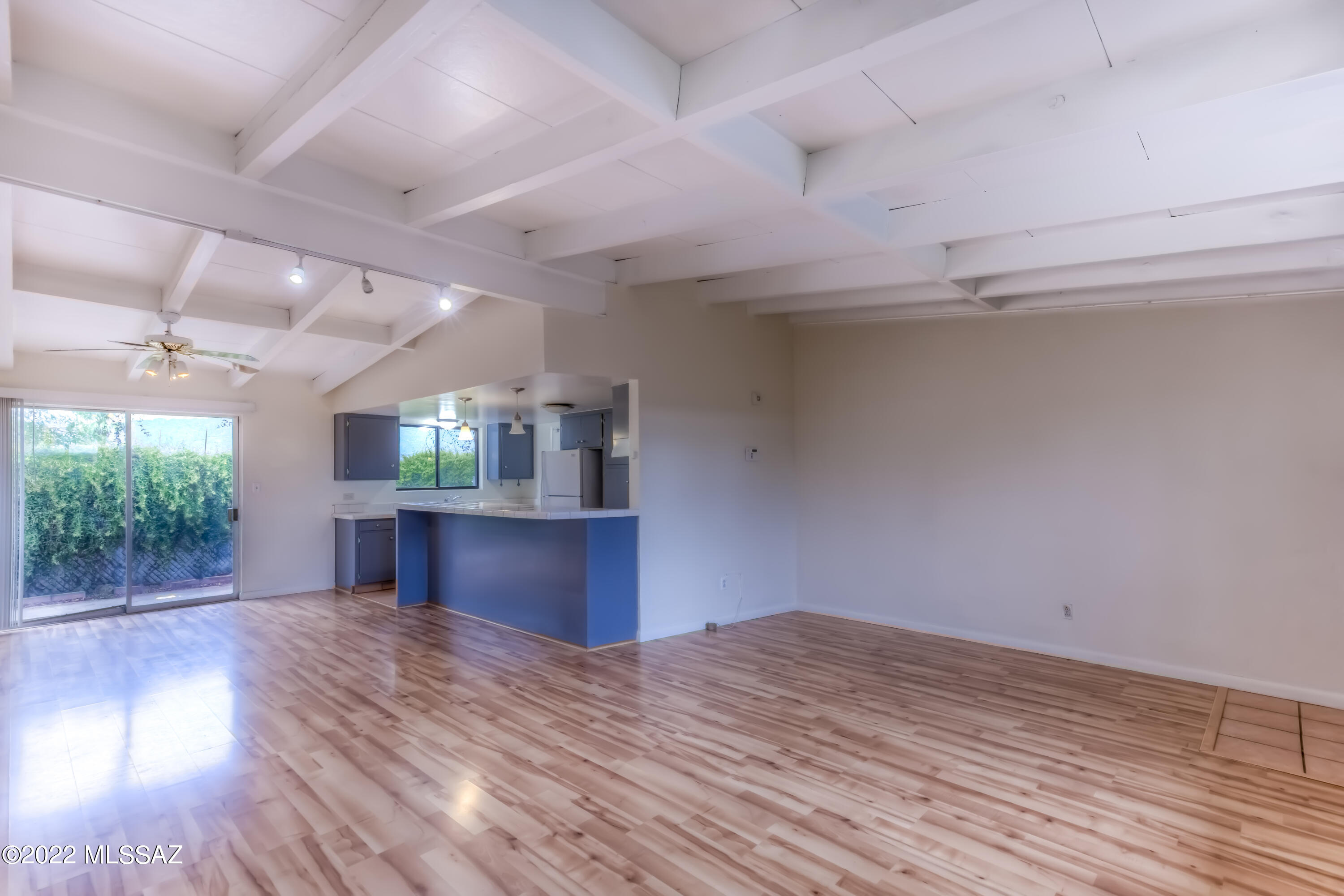 2121 North Country Club Road, Unit 10 Tucson, AZ 85716 - Photo 6 of 26 Gallery Image 6