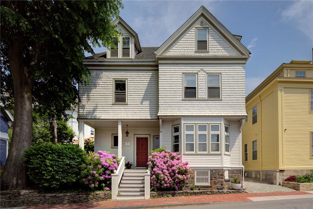 60 Division Street Newport, RI 02840 - Photo 1 of 44