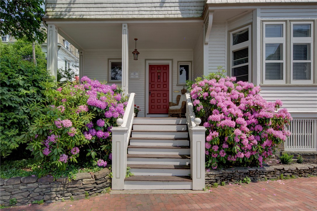 60 Division Street Newport, RI 02840 - Photo 2 of 44