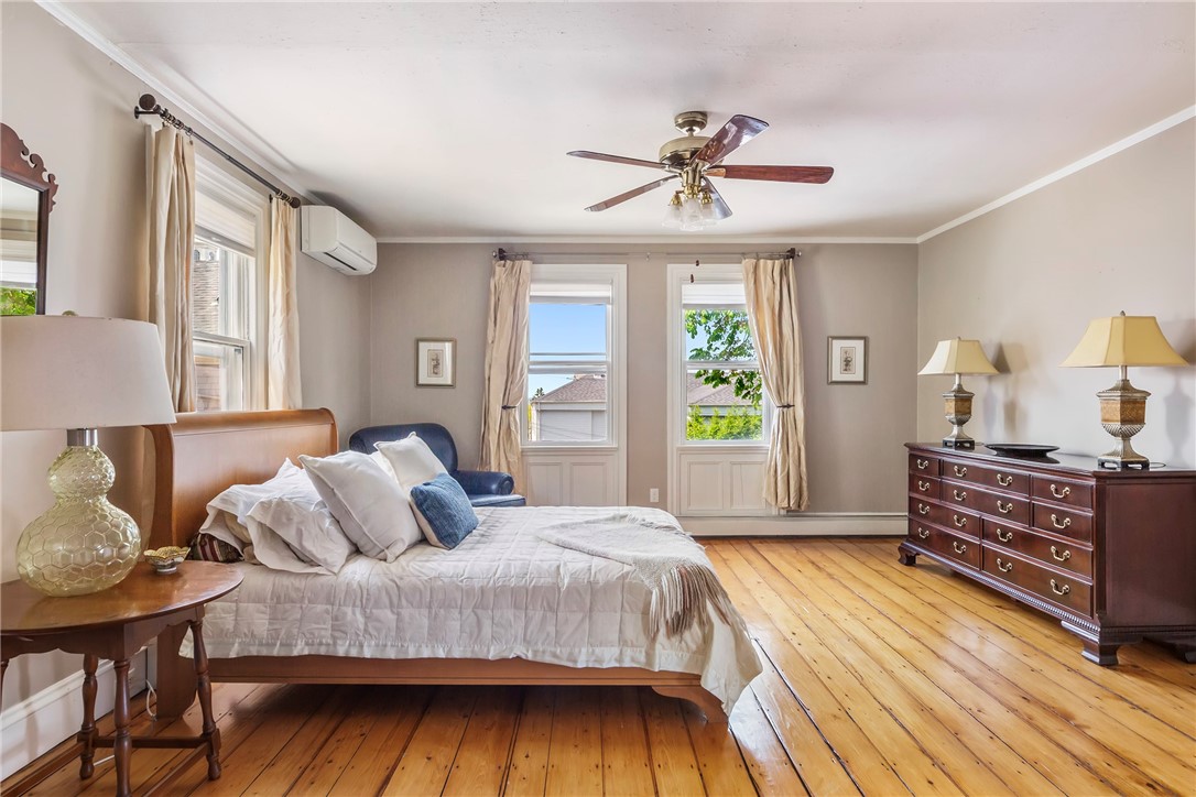 60 Division Street Newport, RI 02840 - Photo 21 of 44