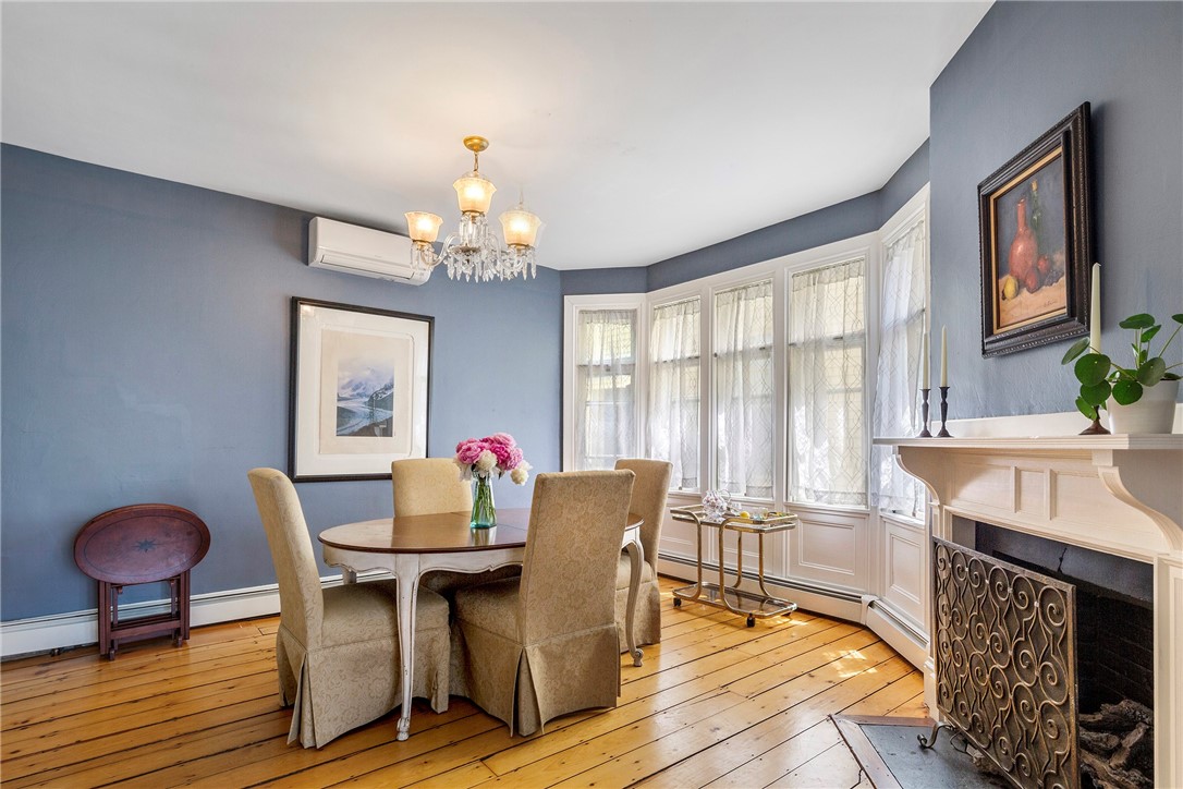 60 Division Street Newport, RI 02840 - Photo 9 of 44