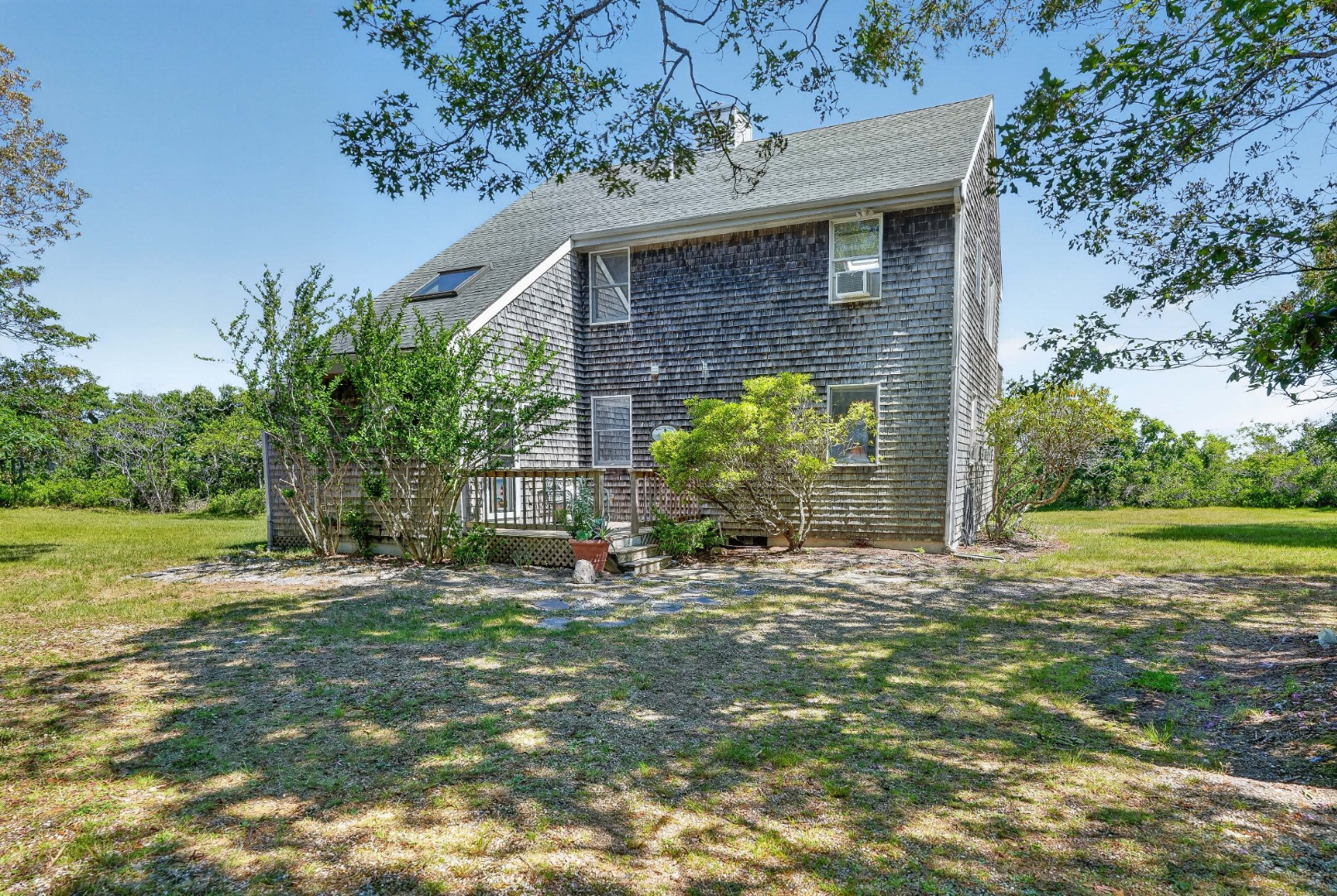 12 Lobsterville Road Aquinnah, MA 02535 - Photo 6 of 28