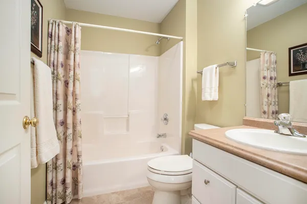 $349,900 | 131 Chauncey Court, Marshall, MI 49068