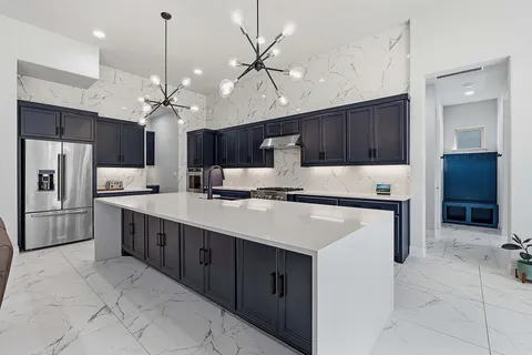 $999,990 | 413 Summerhill Lane, Georgetown, TX 78628