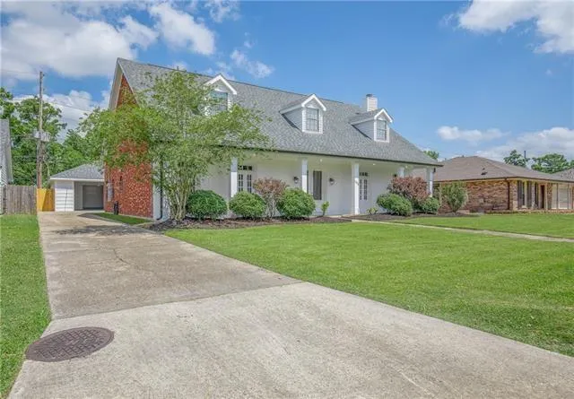 $554,900 | 185 Villere Drive, Destrehan, LA 70047