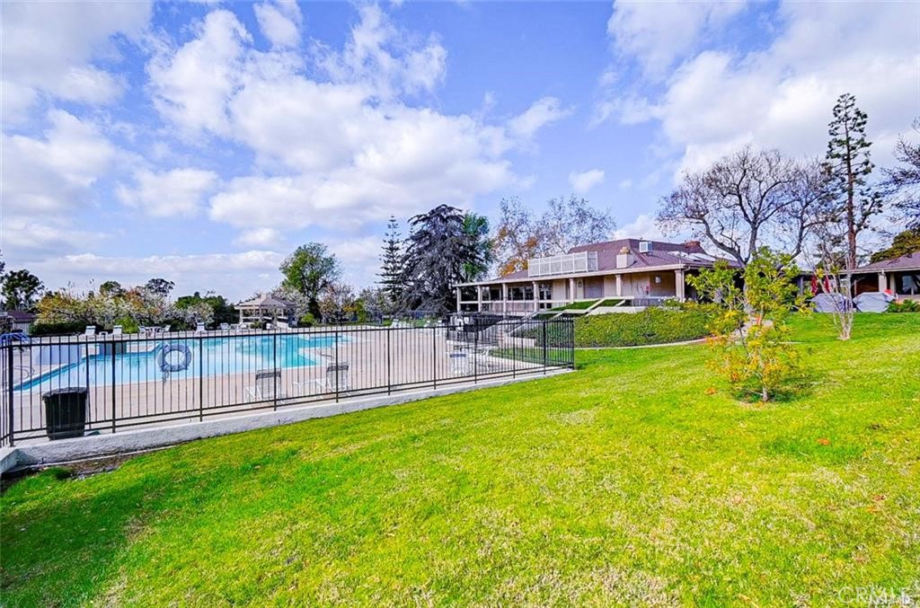 13556 La Jolla Circle, Unit 208H La Mirada, CA 90638 - Photo 28 of 39 a view of a garden