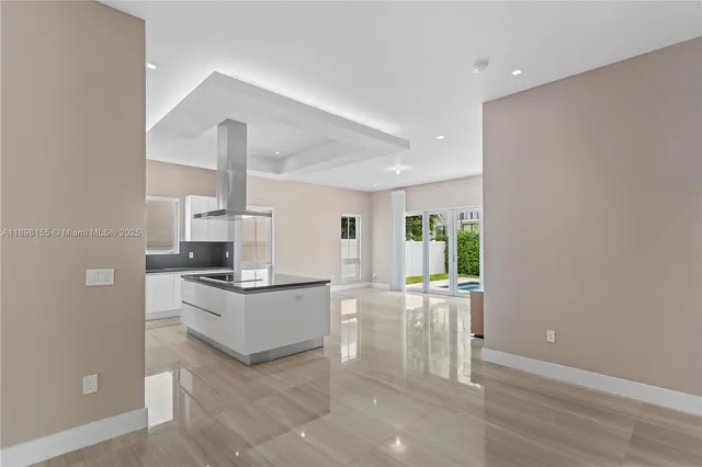 $9,500 | 8415 Northwest 34th Street, Doral, FL 33122