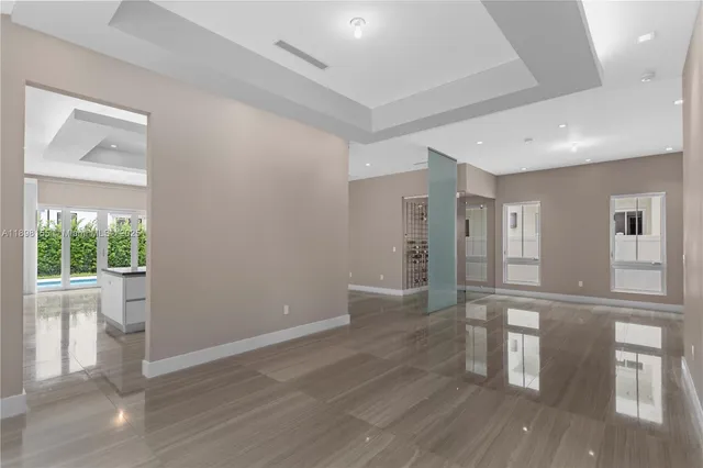 $9,500 | 8415 Northwest 34th Street, Doral, FL 33122