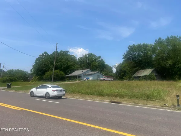 $1,000,000 | 2902 Andersonville Highway, Clinton, TN 37716
