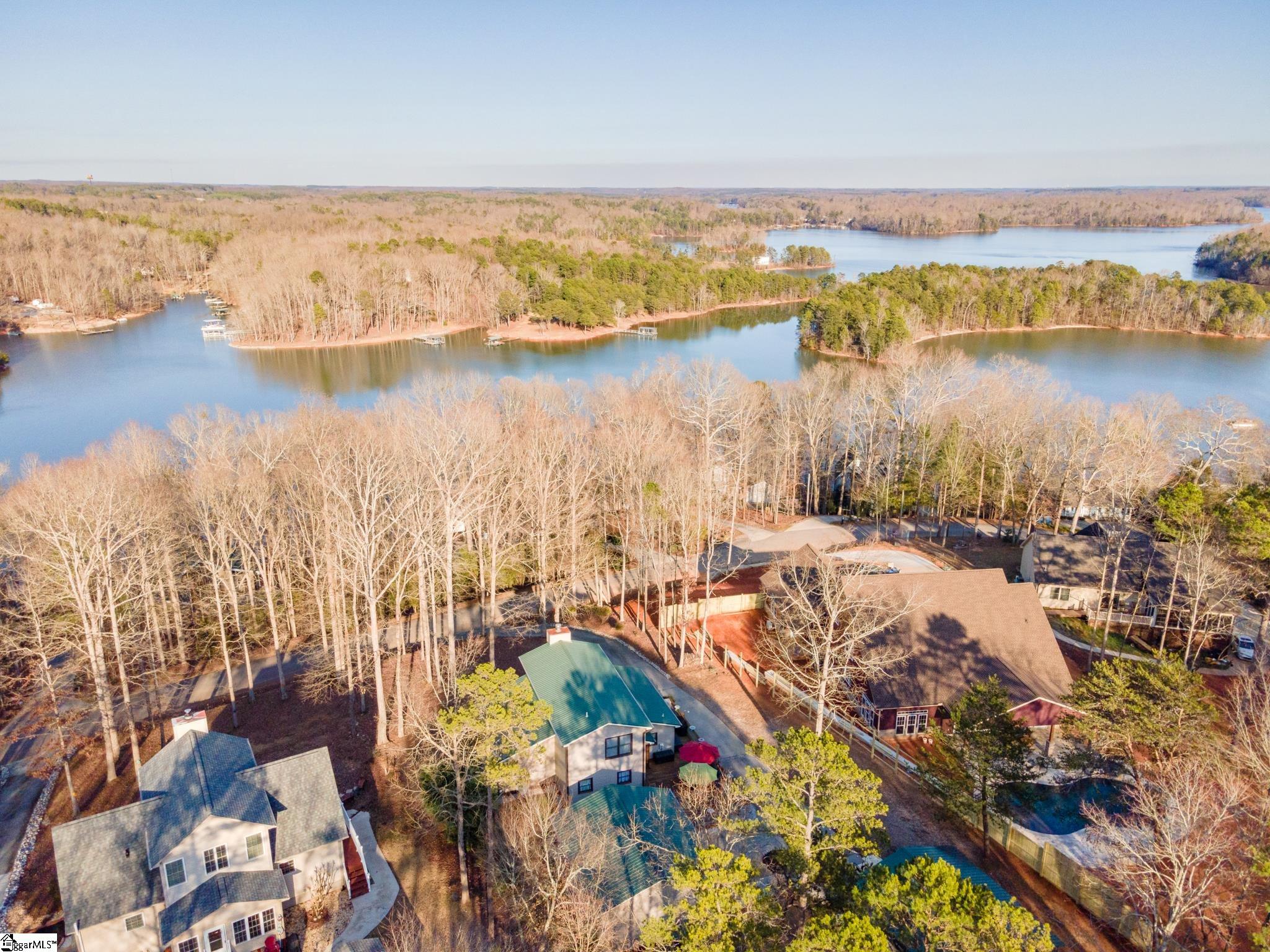 216 Riverlake Road Fair Play, SC 29643 - Photo 3 of 36 Gallery Image 3