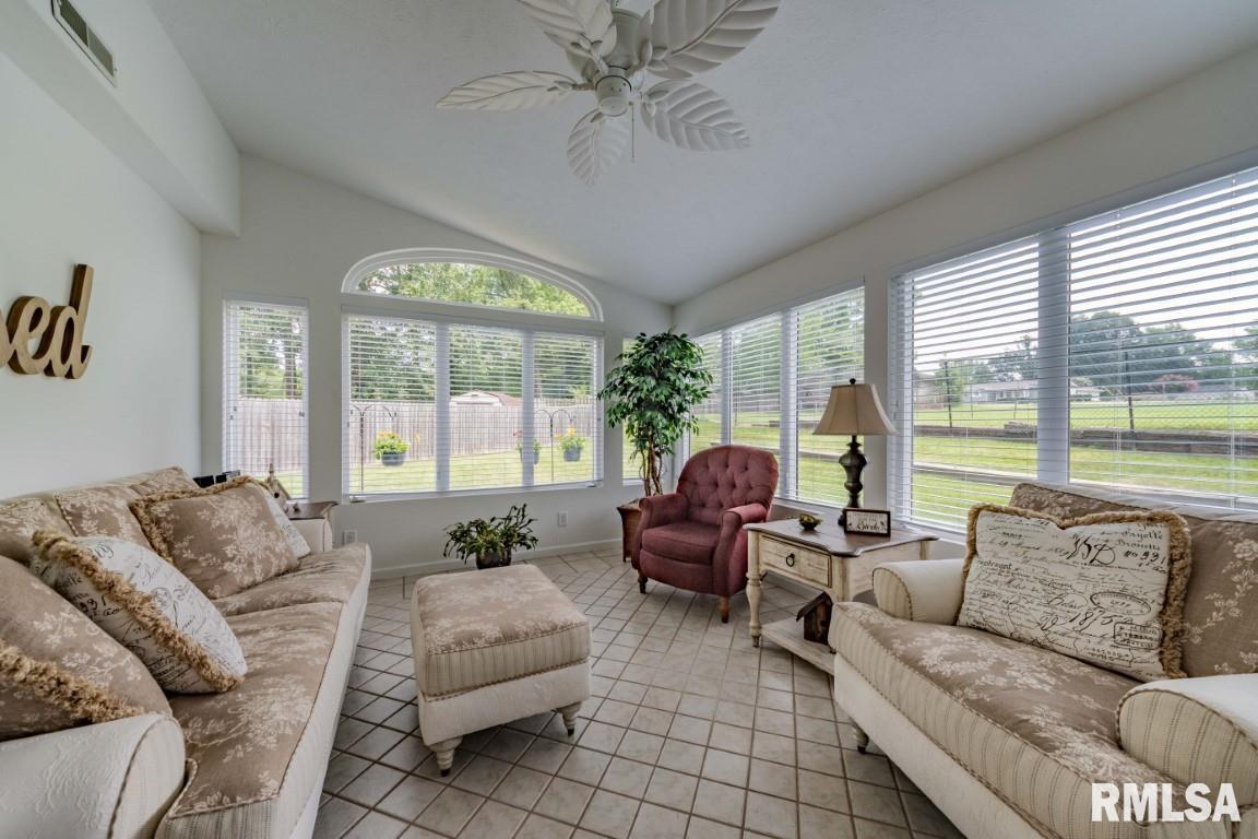 1317 Ritchey Drive Marion, IL 62959 - Photo 15 of 33 Gallery Image 15