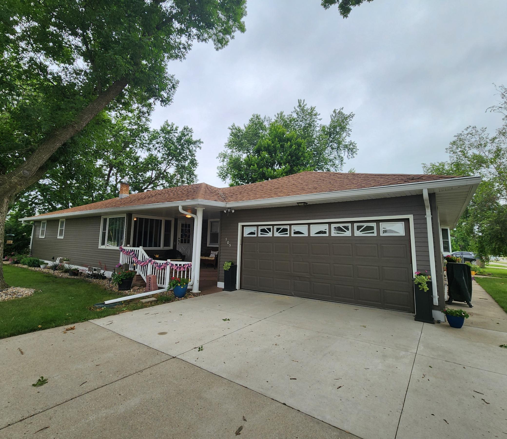 505 9th Street Southwest Pipestone, MN 56164 - Photo 2 of 14