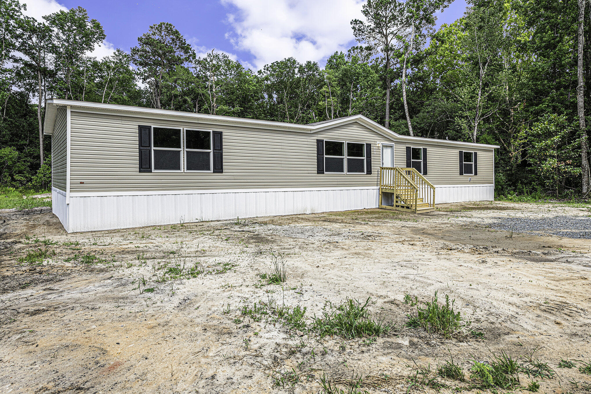 377 Horseshoe Road Moncks Corner, SC 29461 - Photo 3 of 35 005_dsc7332