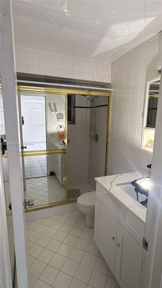 830 West 75th Street, Unit 1 Hialeah, FL 33014 - Photo 5 of 6