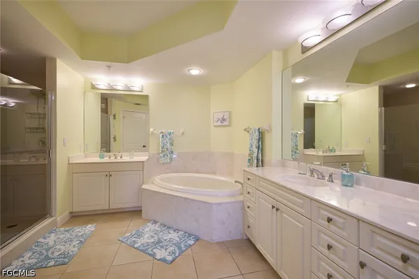 $6,885 | 5702 Cape Harbour Drive, Unit 204, Cape Coral, FL 33914