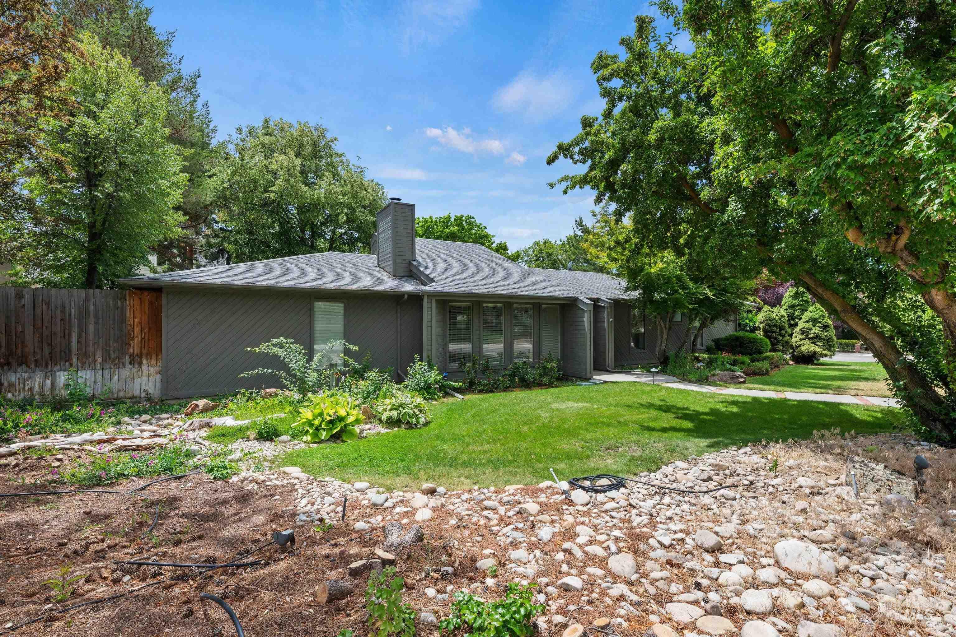 2333 East Table Rock Road Boise, ID 83712 - Photo 4 of 50