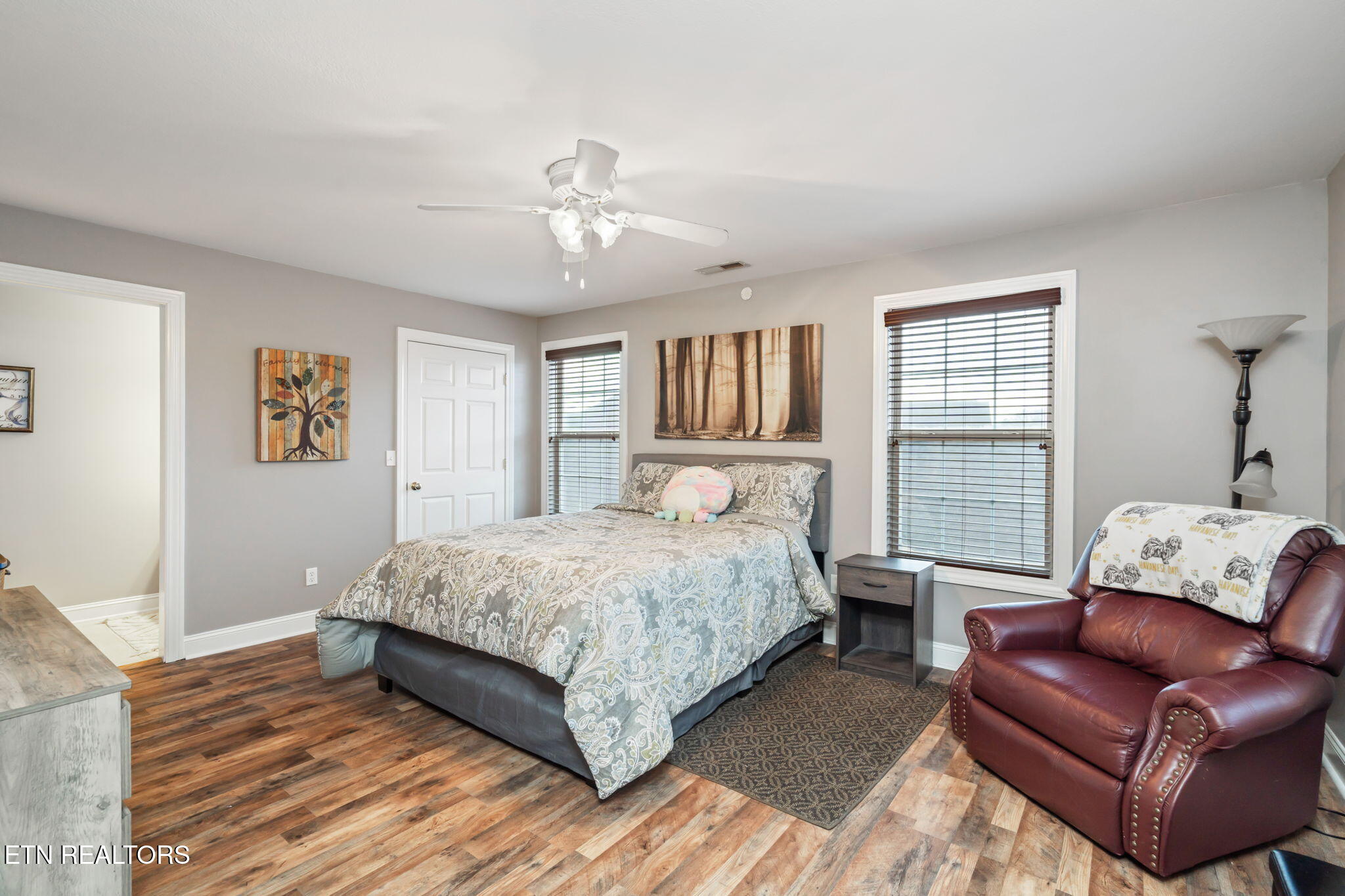 121 Fallberry Street Oak Ridge, TN 37830 - Photo 33 of 53 32-web-or-mls-121 Fallberry Street-33