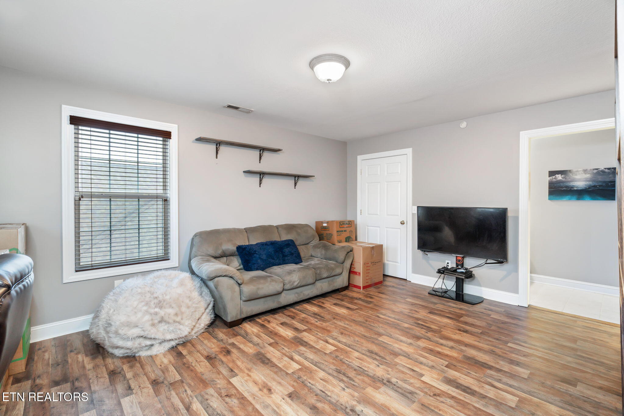 121 Fallberry Street Oak Ridge, TN 37830 - Photo 37 of 53 36-web-or-mls-121 Fallberry Street-37