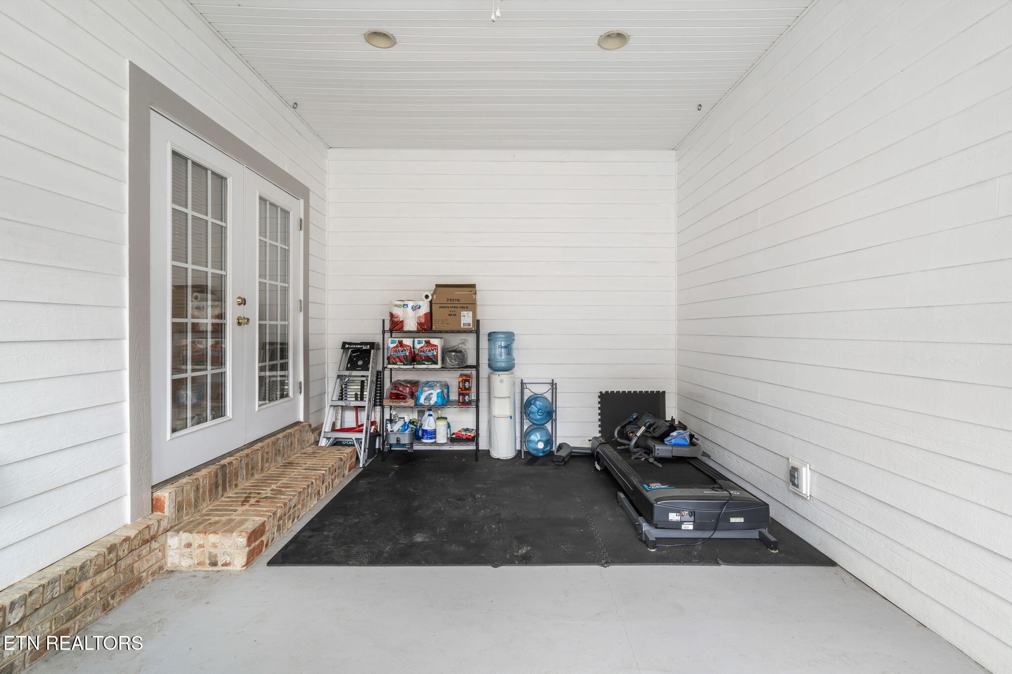 121 Fallberry Street Oak Ridge, TN 37830 - Photo 39 of 53 38-web-or-mls-121 Fallberry Street-39