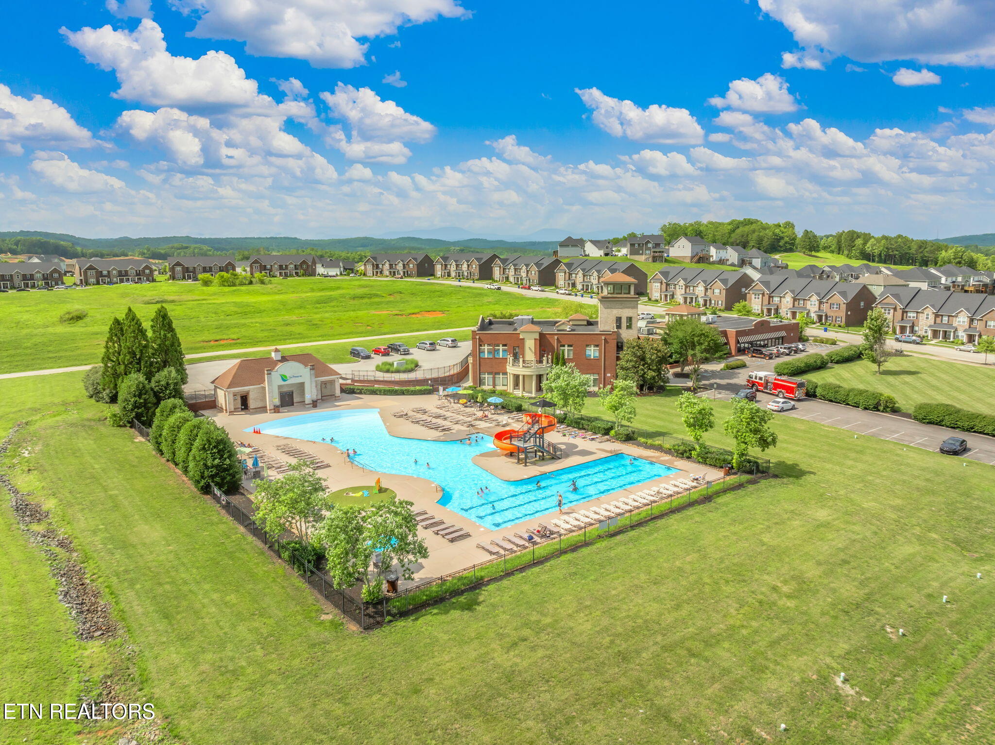 121 Fallberry Street Oak Ridge, TN 37830 - Photo 49 of 53 31-web-or-mls-134 Pineberry Street-30