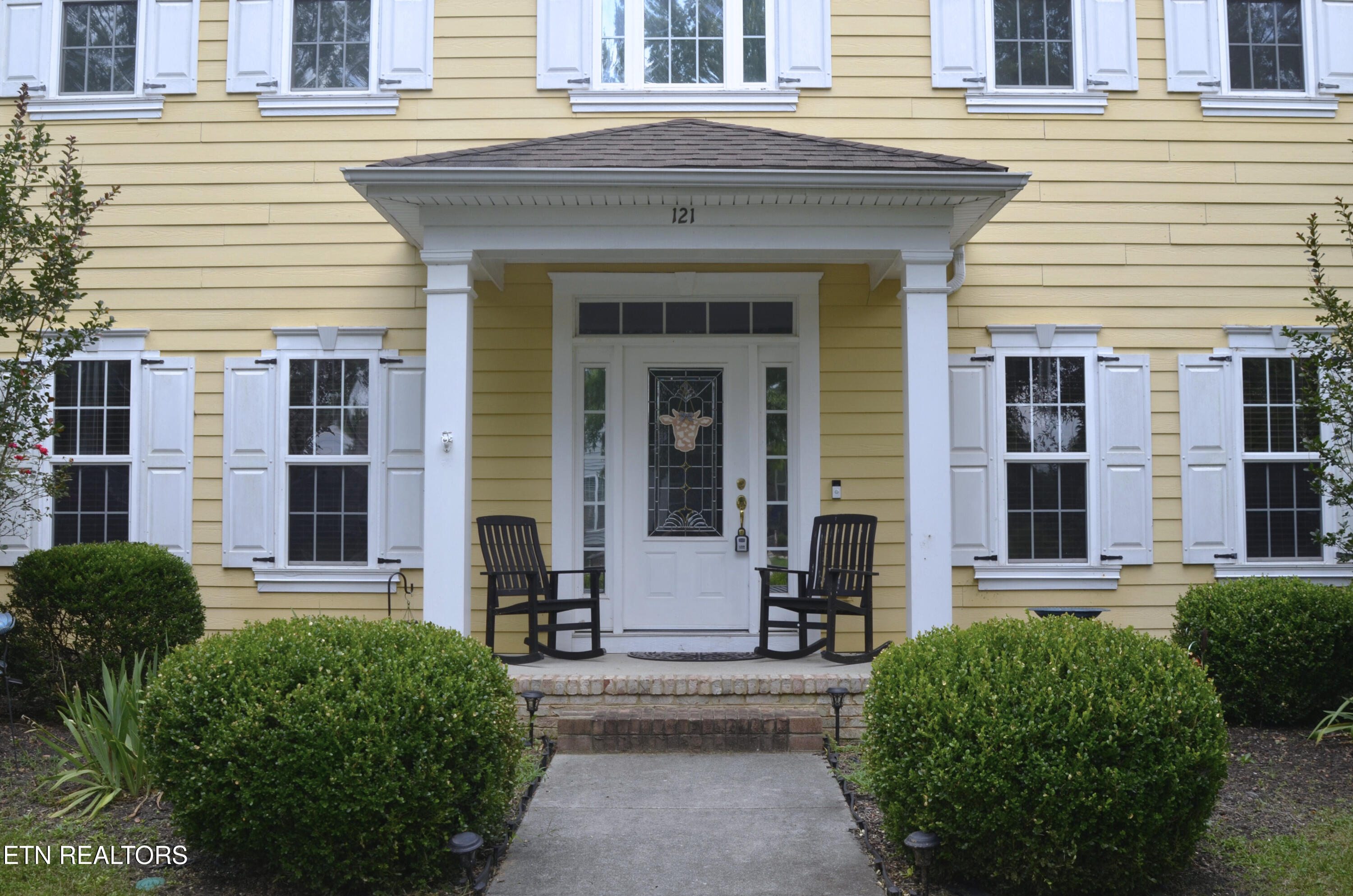 121 Fallberry Street Oak Ridge, TN 37830 - Photo 5 of 53 0b9aeb88-e281-4674-a530-dddb8957ee08