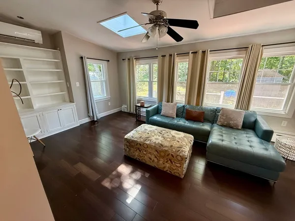 $4,500 | 100 Stimson Street, Boston, MA 02132