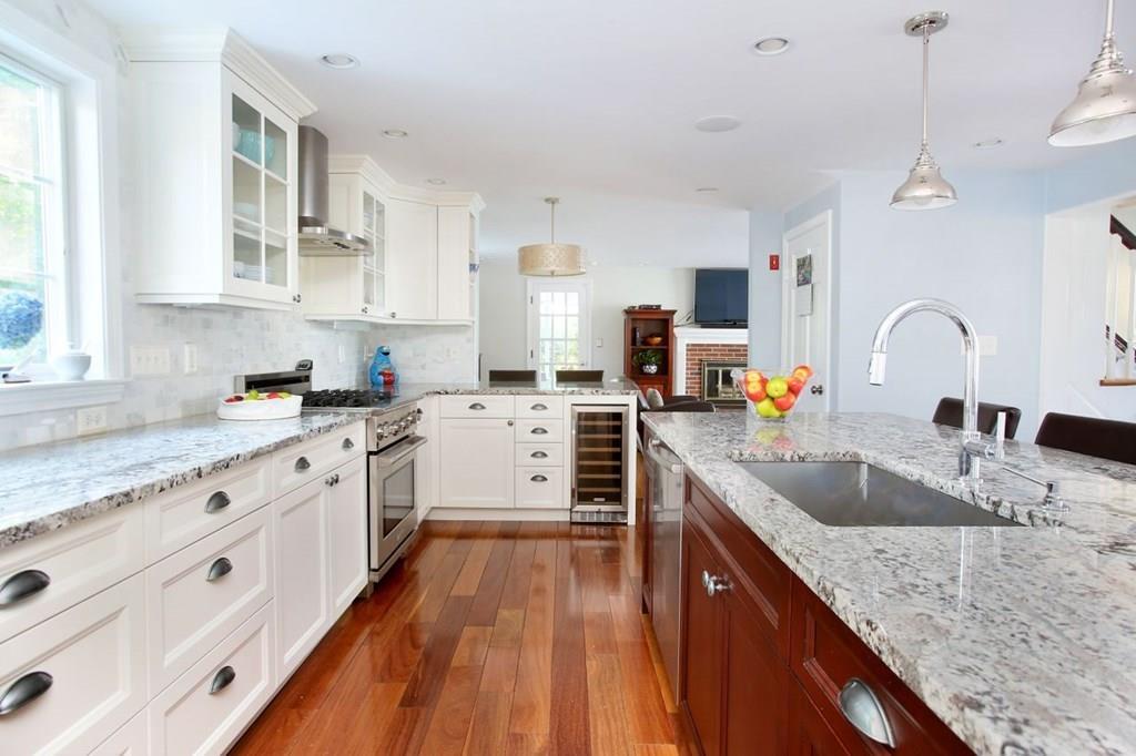 47 Maugus Hill Road Wellesley, MA 02481 - Photo 8 of 24